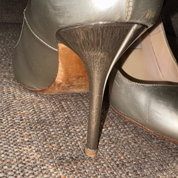 Gently Loved “Romy” Jimmy Choo Metallic Silver Heels - Picture 4 of 8
